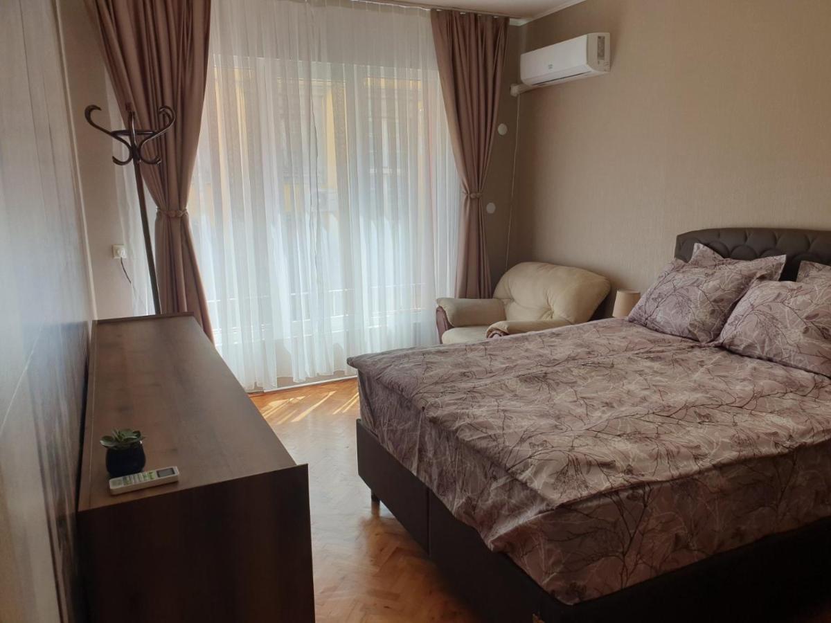 Apartment The Room Бургас Экстерьер фото